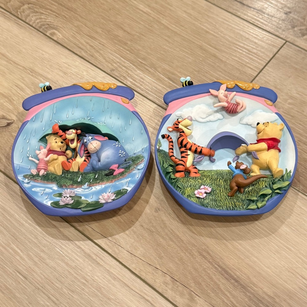 Bradford Exchange Winnie the Pooh Hunnypot Adventures 3D Plates Set of 2 Blue